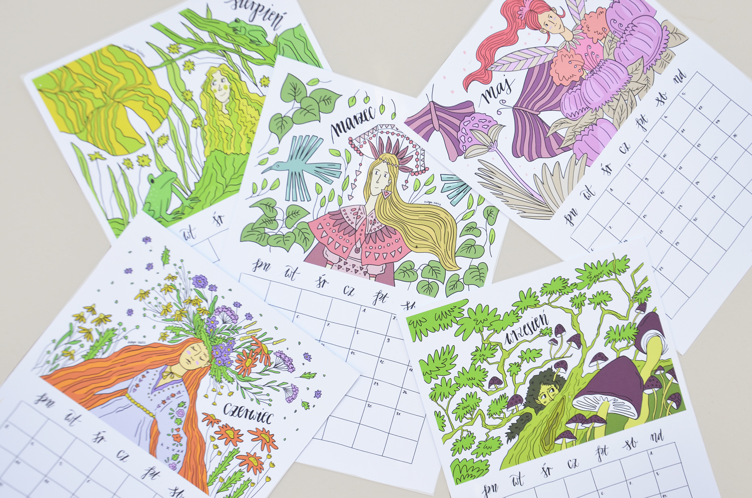 Illustration Kinga Klisz. Illustrated calendar 2024. Botanical, magical illustrations for women. Colours and modern calligraphy. Young illustrator from Poland.